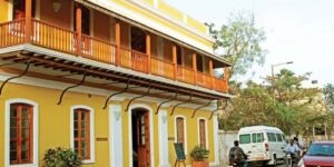 pondicherry-hotels-book-cab-taxi